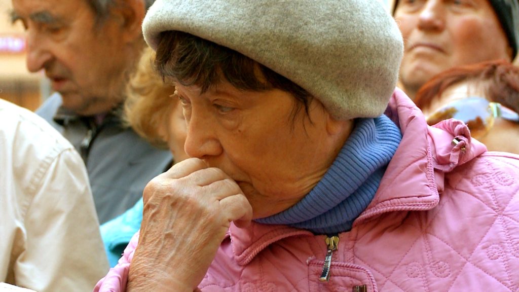 Pozor, důchodci: vláda vezme peníze všem, kdo to udělají předčasně.