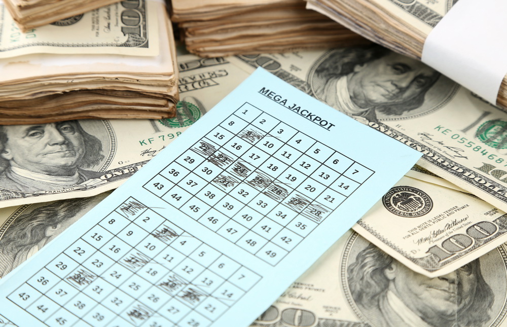 Vyhrála největší výhru EuroMillions v historii země a od toho dne už nebyla stejná: peníze jí zničily život.