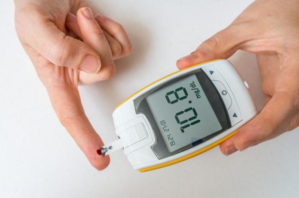 Rada biochemika, jak snížit hladinu cukru v krvi až o 30 % pomocí lžíce octa