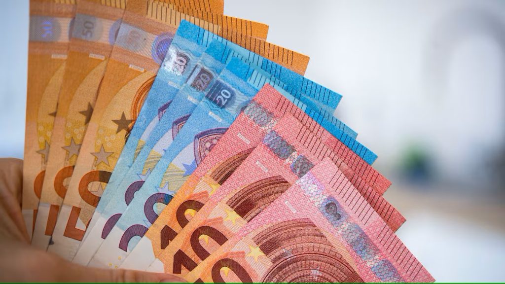 Vyhrála největší výhru EuroMillions v historii země a od toho dne už nebyla stejná: peníze jí zničily život.