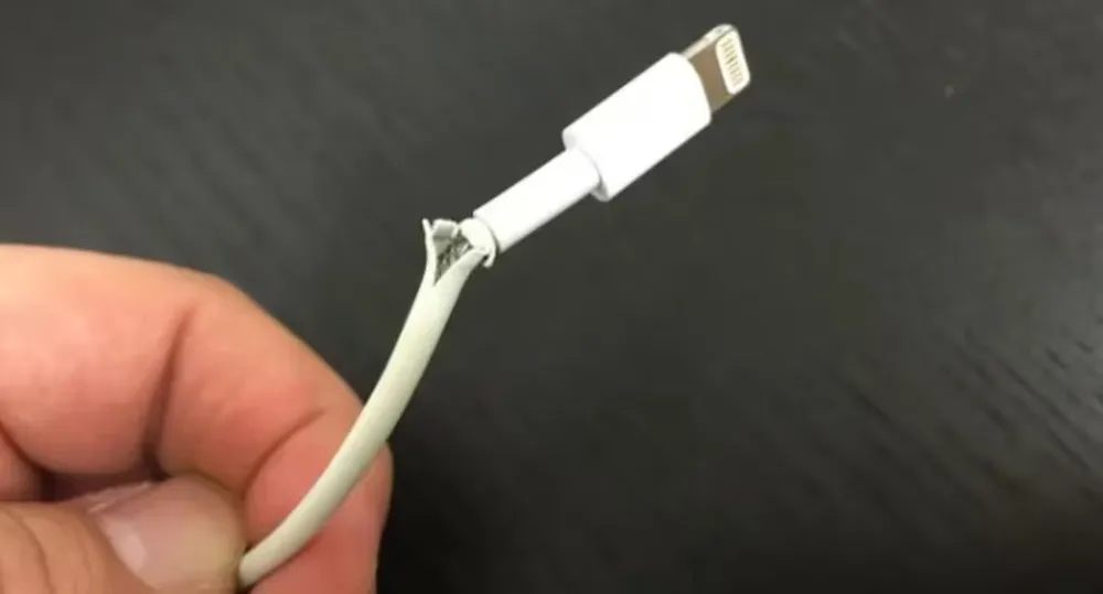 Inovativní způsoby využití nabíječek mobilních telefonů, které již nejsou potřeba.