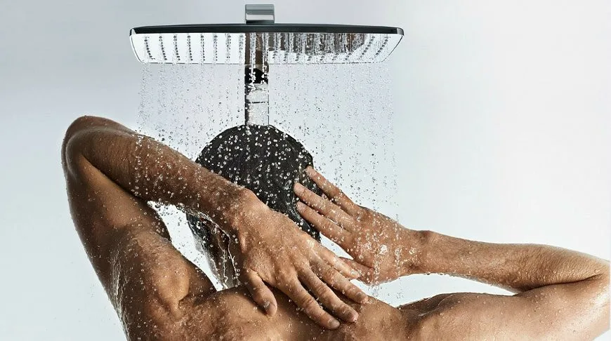Lékař přiznává, že se osm let nesprchoval: „Když používáme hygienické prostředky, narušujeme rovnováhu.“