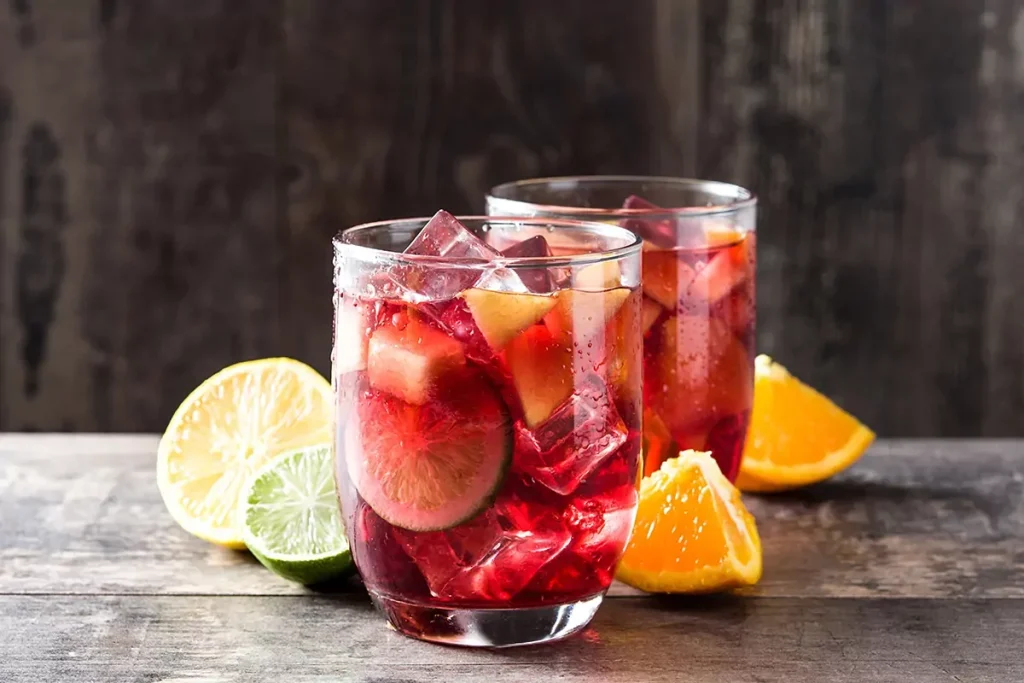 Tinto de Verano je nejlepší letní nápoj, mnohem lepší než Aperol Spritz.