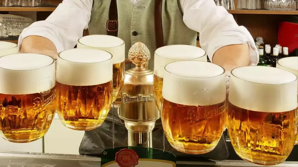 To, na co všichni čekali letos v létě: spolehlivý způsob, jak rychle ochladit plechovku piva