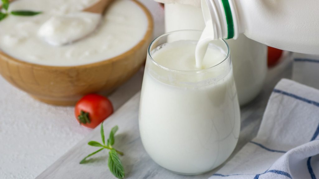 V Turecku se hodně pije. Snižuje hladinu cholesterolu, tlak a posiluje srdce.