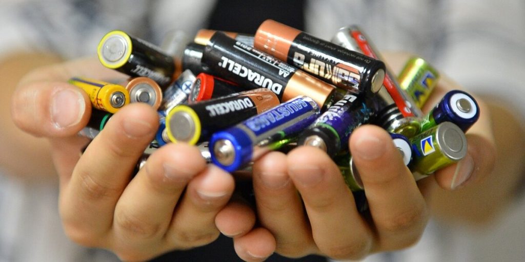Největší úspěch lidstva: recyklace použitých baterií a sběr čistého paliva