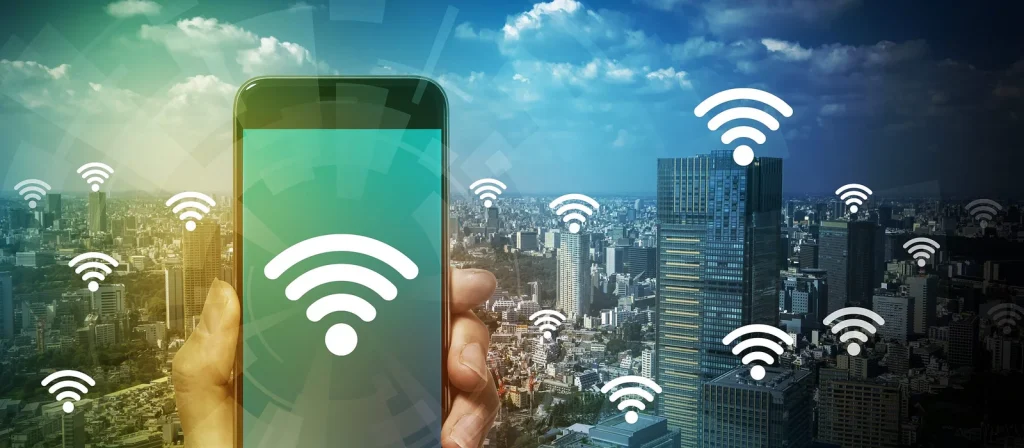 Žádné bankovní operace ani nákupy na internetu: co byste neměli dělat při připojení k veřejné Wi-Fi