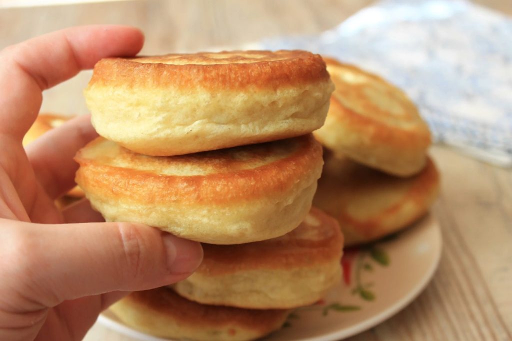 Nadýchané, jemné a rychlé. Palačinky ze tří ingrediencí bezkonkurenčně předčí běžné palačinky.