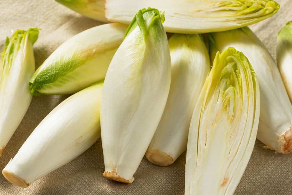 Naše babičky a dědečkové ho jedli, ale my jsme na tuto zeleninu zapomněli. Obnovuje játra a reguluje krevní tlak.