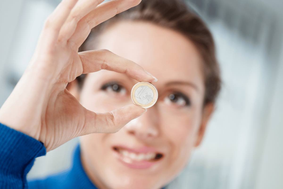 Kde umístit mince v domě podle feng-šuej pro přitahování prosperity? Doporučené lokality, základní barvy a užitečné tipy pro zlepšení finančního blahobytu ve vašem domově.