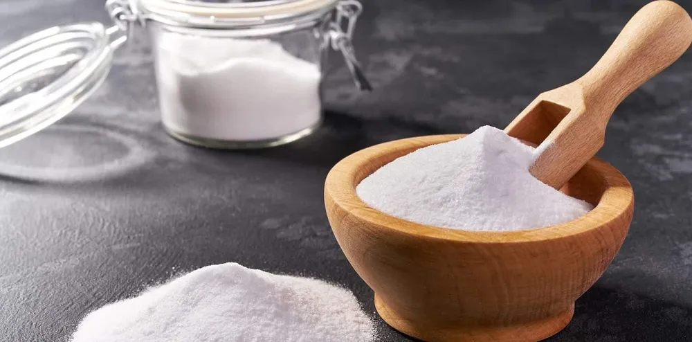 Žádné oplachování ani jedlá soda: je to právě ta ingredience, kterou máte doma a která vaše oblečení udělá jako nové.