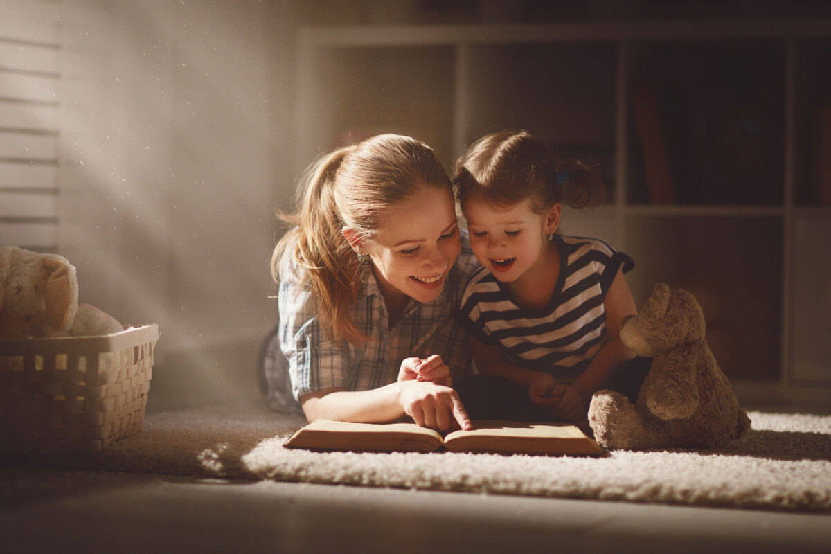5 frází, které vaše děti nikdy nezapomenou, podle psychologa Álvara Bilbaa