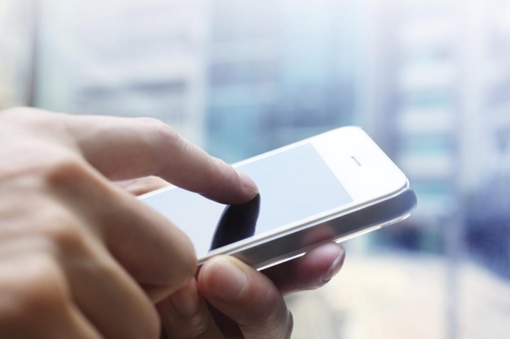 Podrobný návod, jak aktivovat volání z utajeného čísla na iPhone a Android